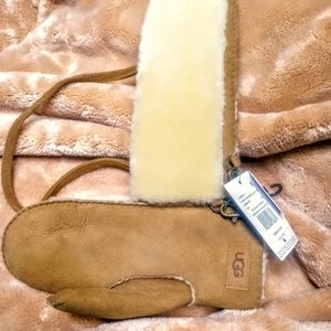 Women's Suede Sherpa lined Mittens